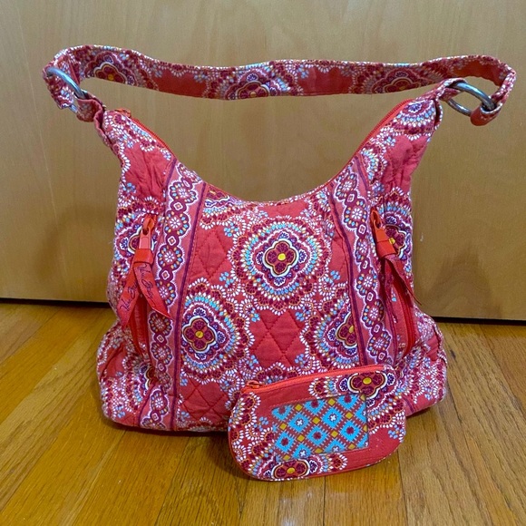 Vera Bradley Handbags - Vera Bradley Shoulder Bag with Coin Purse Lisa B in Retired Paprika EUC